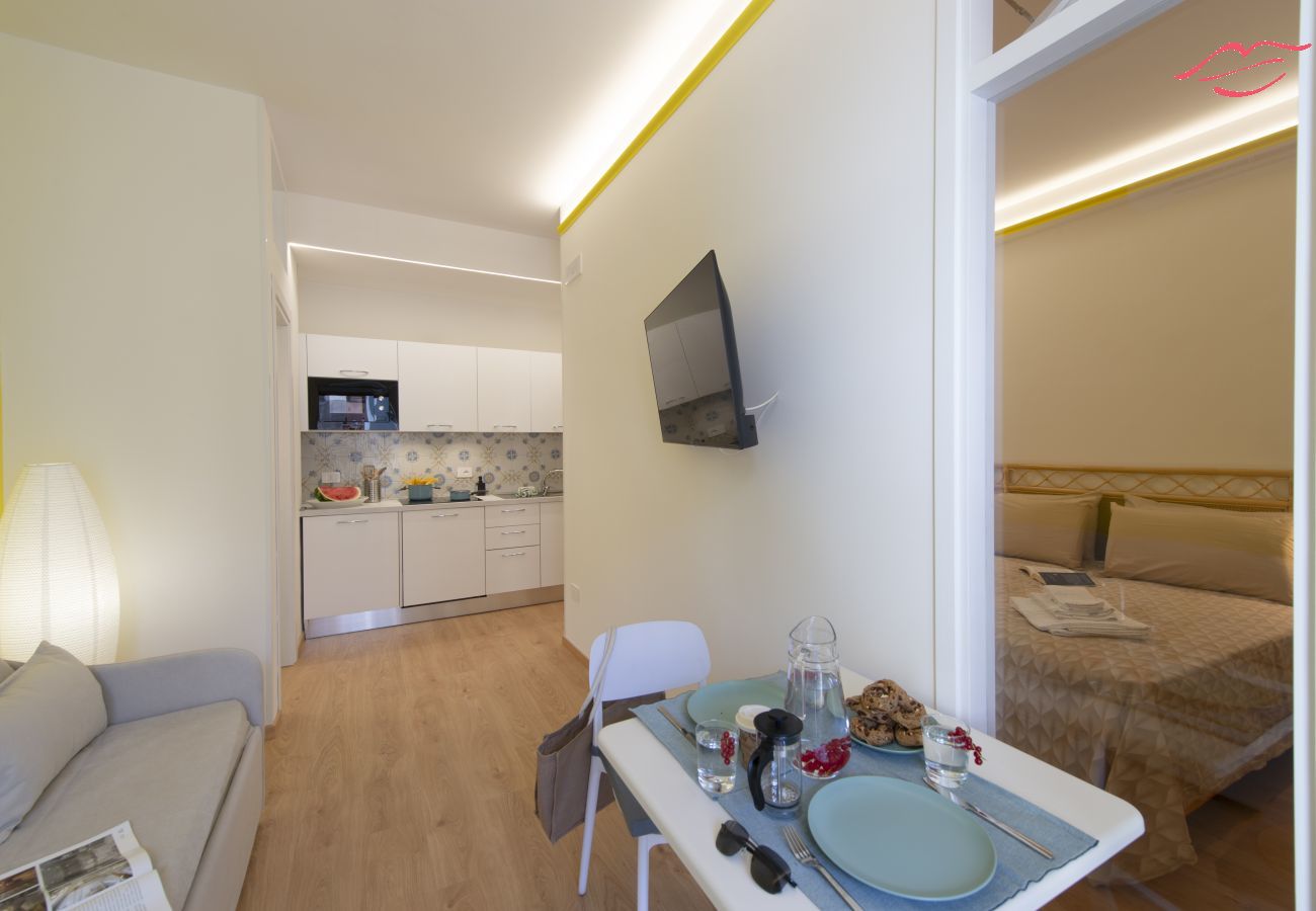 Apartment in Maiori - Suite Nerano - In the center of Maiori, a few steps from the sea